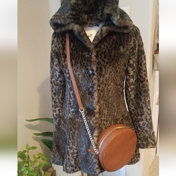 Free People Leopard Faux Fur Coat - Picture 2 of 16